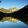 Image des reflets de la montagne du Roc d'Enfer dans le lac de Vallon