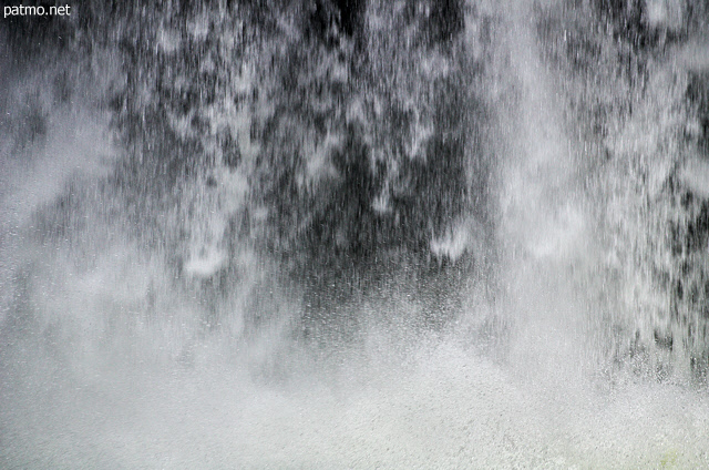 Image de l'eau de la Dorches aprs les orages