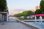 Photographie des bassins de la Villette  Paris.