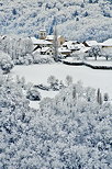 Photo du village de Musiges sous la neige en Haute Savoie