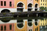 Photo des reflets des arcades sur le canal du Thiou  Annecy