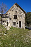 Photo d'une maison en pierre dans les Hautes Alpes  Agnielles