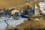 Photo du village des Bouchoux et de son glise dans le Parc Naturel Rgional du Haut Jura
