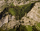 Photographie d'un dtail de la face ouest de la montagne du Roc d'Enfer