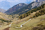 Photo des lacets de la route du Col du Glandon dans la Valle des Villards en Savoie