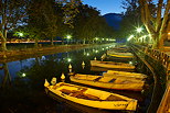 Photo des premires lueurs de l'aube sur la canal du Vass au bord du lac d'Annecy