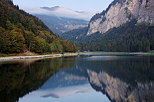 Photo d'un crpuscule d'automne autour du lac de Montriond en Haute Savoie