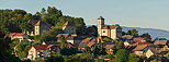Photo panoramique du village de Clermont en Genevois avec son glise et son chteau