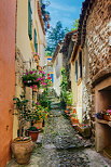 Photographie HDR d'une ruelle dans le village de Collobrires - Provence