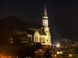 Photographie de la basilique de la Visitation sous ses illuminations nocturnes  Annecy
